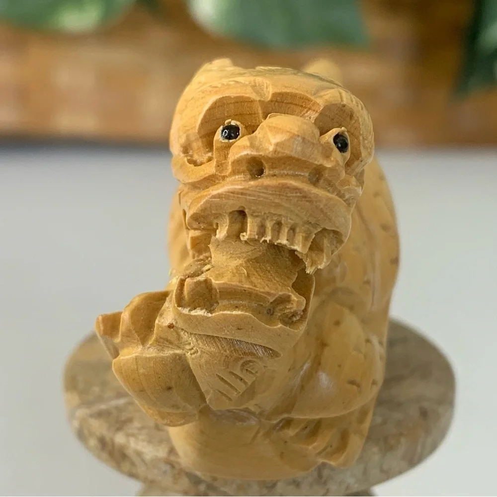 Japanese Netsuke Dragon Snake Beast Boxwood Carving Hand Carved Wood Animal 3.5" - Picture 4 of 16